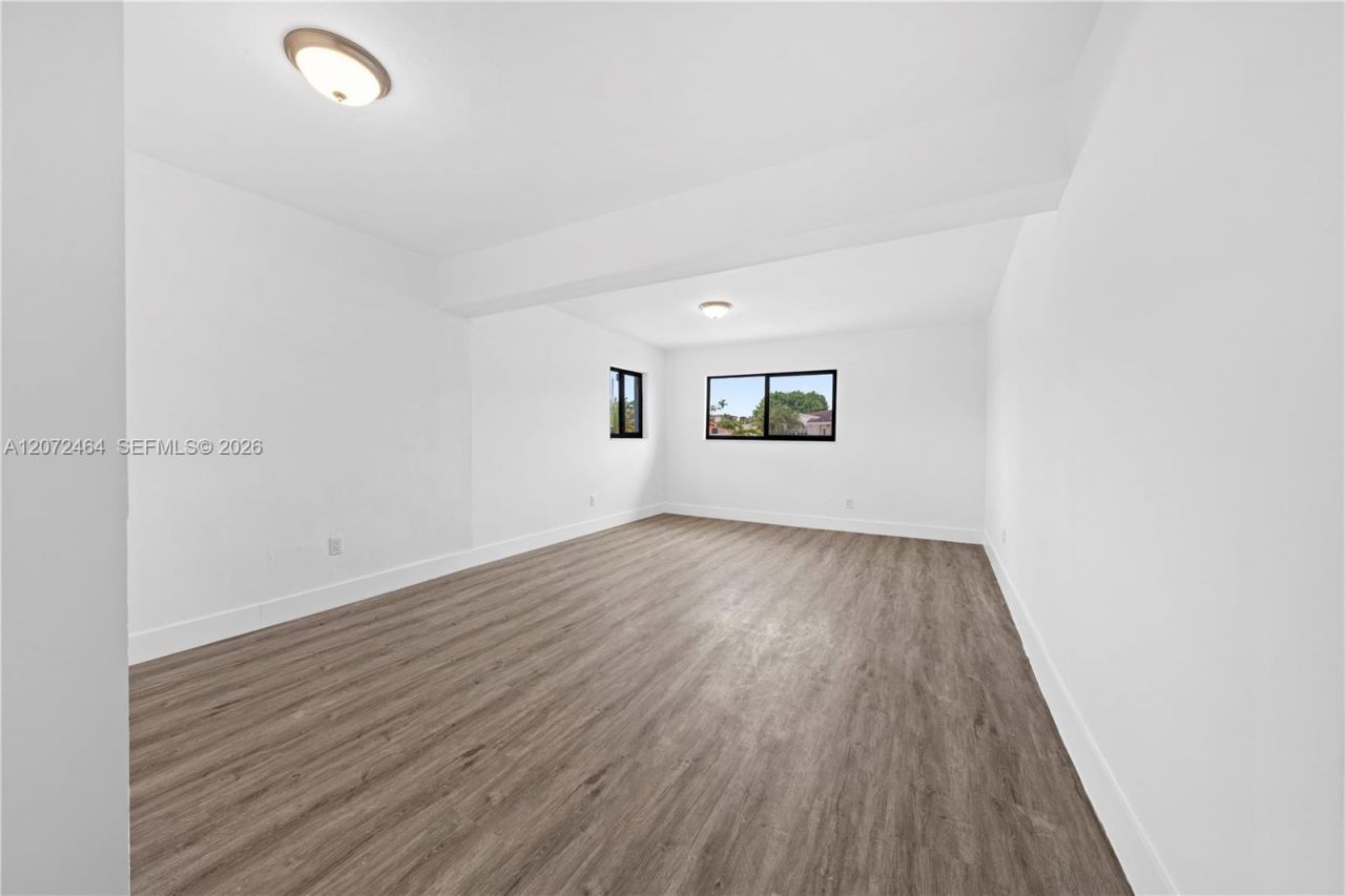 1014 W 66th St , Hialeah, FL 33012 Photo