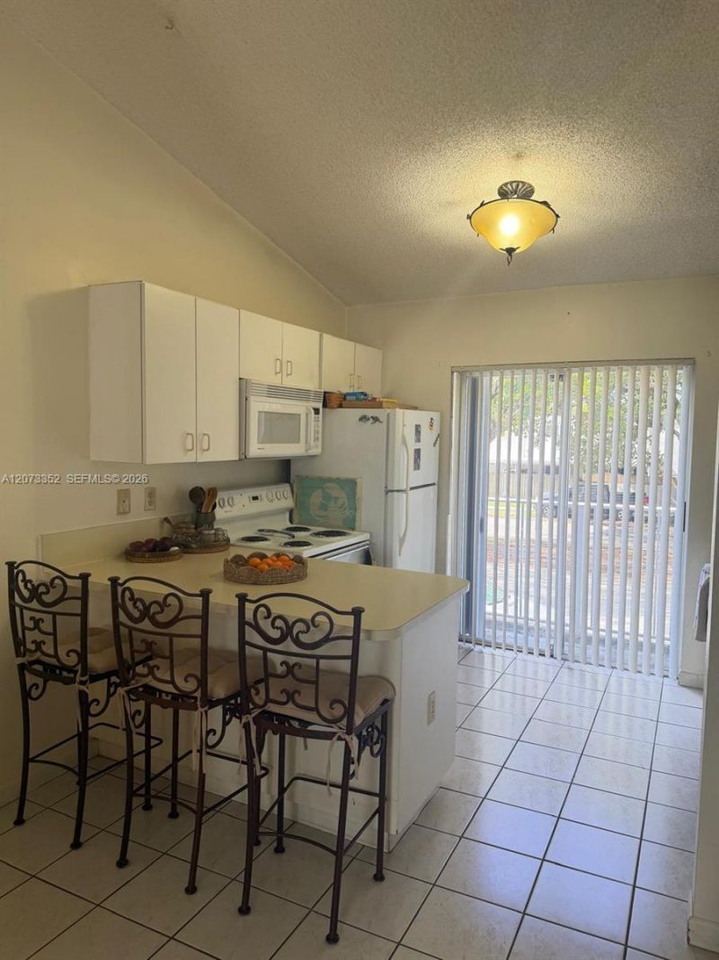 Please Call For Address, Unit 902-9, Miami, FL 33193 Photo