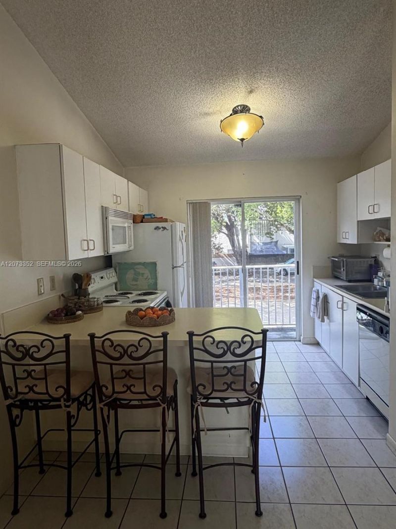 Please Call For Address, Unit 902-9, Miami, FL 33193 Photo