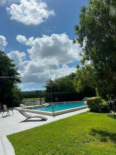9682 Fontainebleau Blvd , Unit 103, Miami, FL 33172 Photo