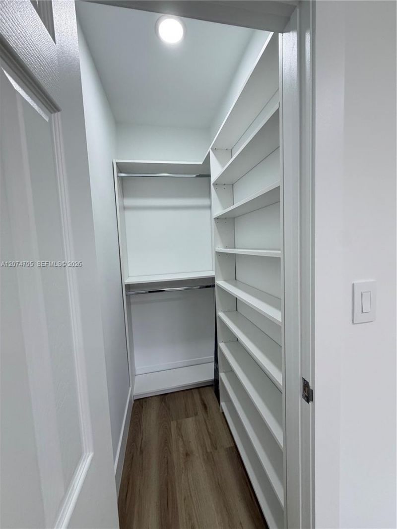 311 SW 27th Ave , Unit 317, Miami, FL 33135 Photo
