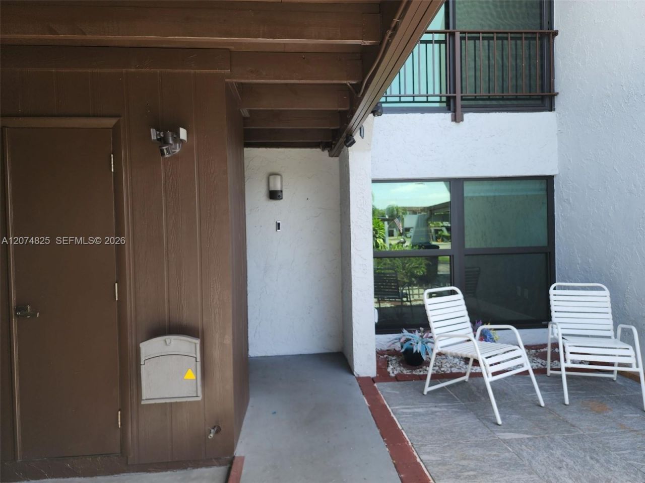6518 Kendale Lakes Dr, Unit 809, Miami, FL 33183 Photo