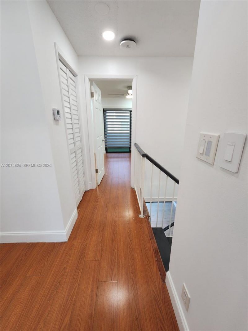 6518 Kendale Lakes Dr, Unit 809, Miami, FL 33183 Photo
