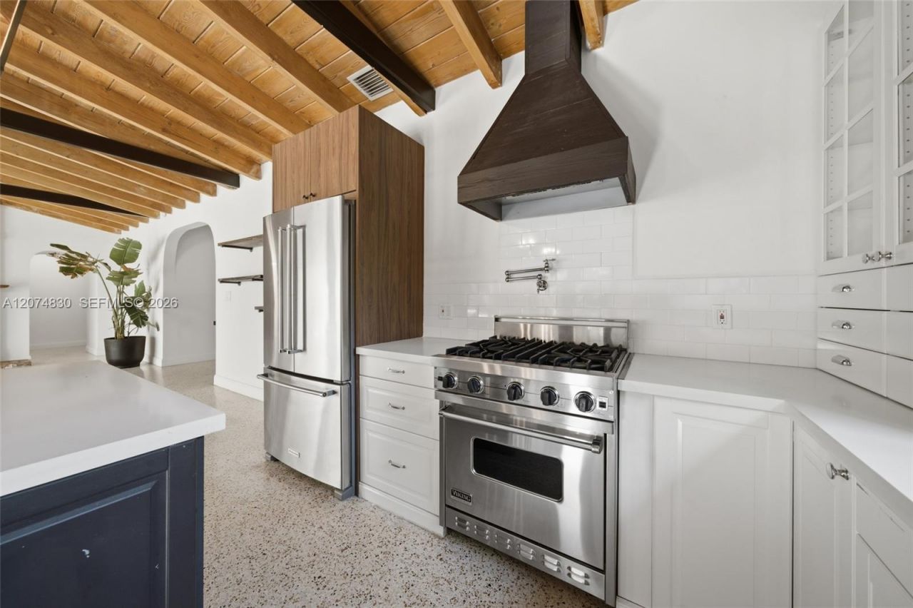 12025 NE 5th Ave , Unit 12025, Biscayne Park, FL 33161 Photo