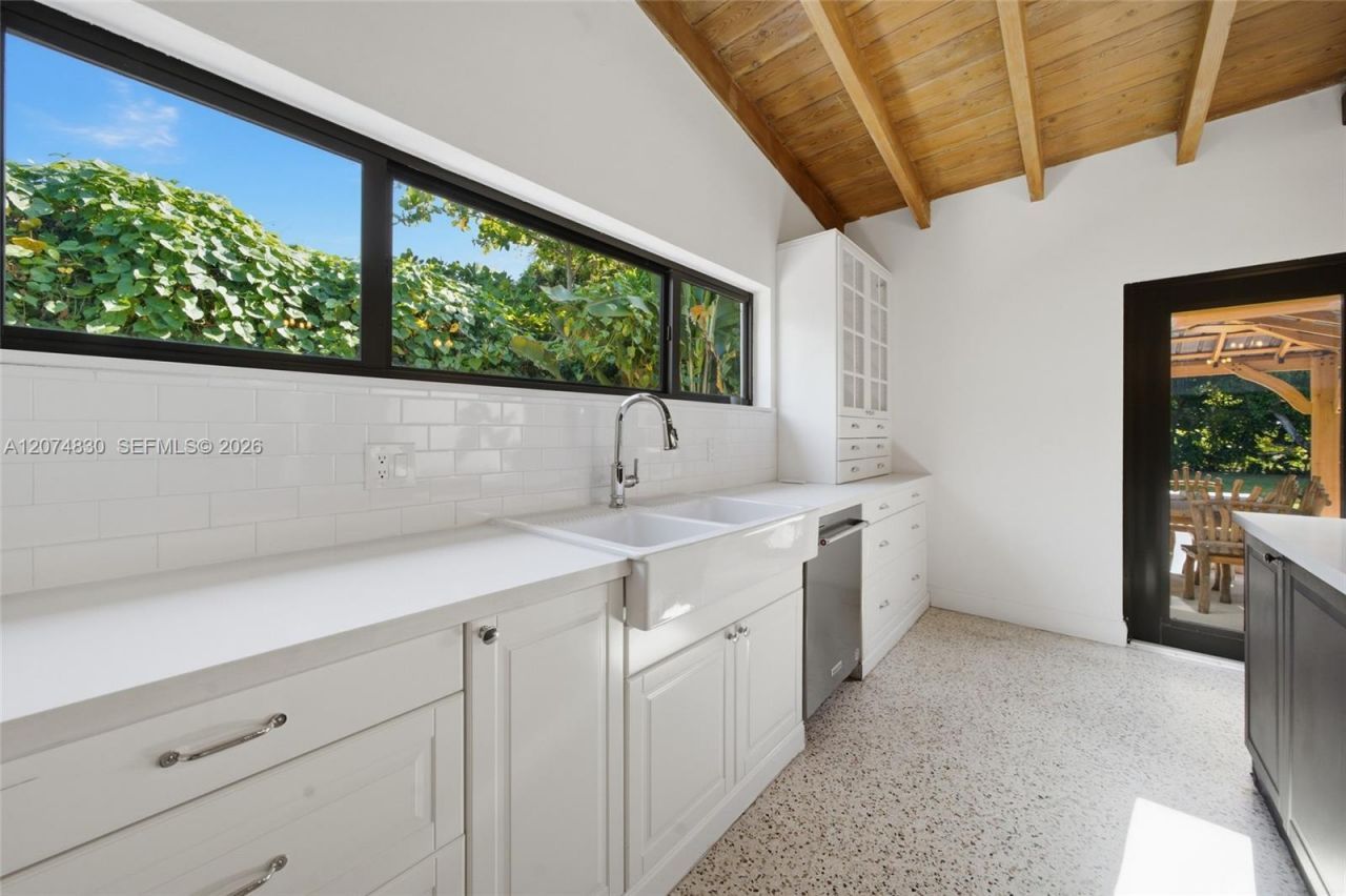 12025 NE 5th Ave , Unit 12025, Biscayne Park, FL 33161 Photo