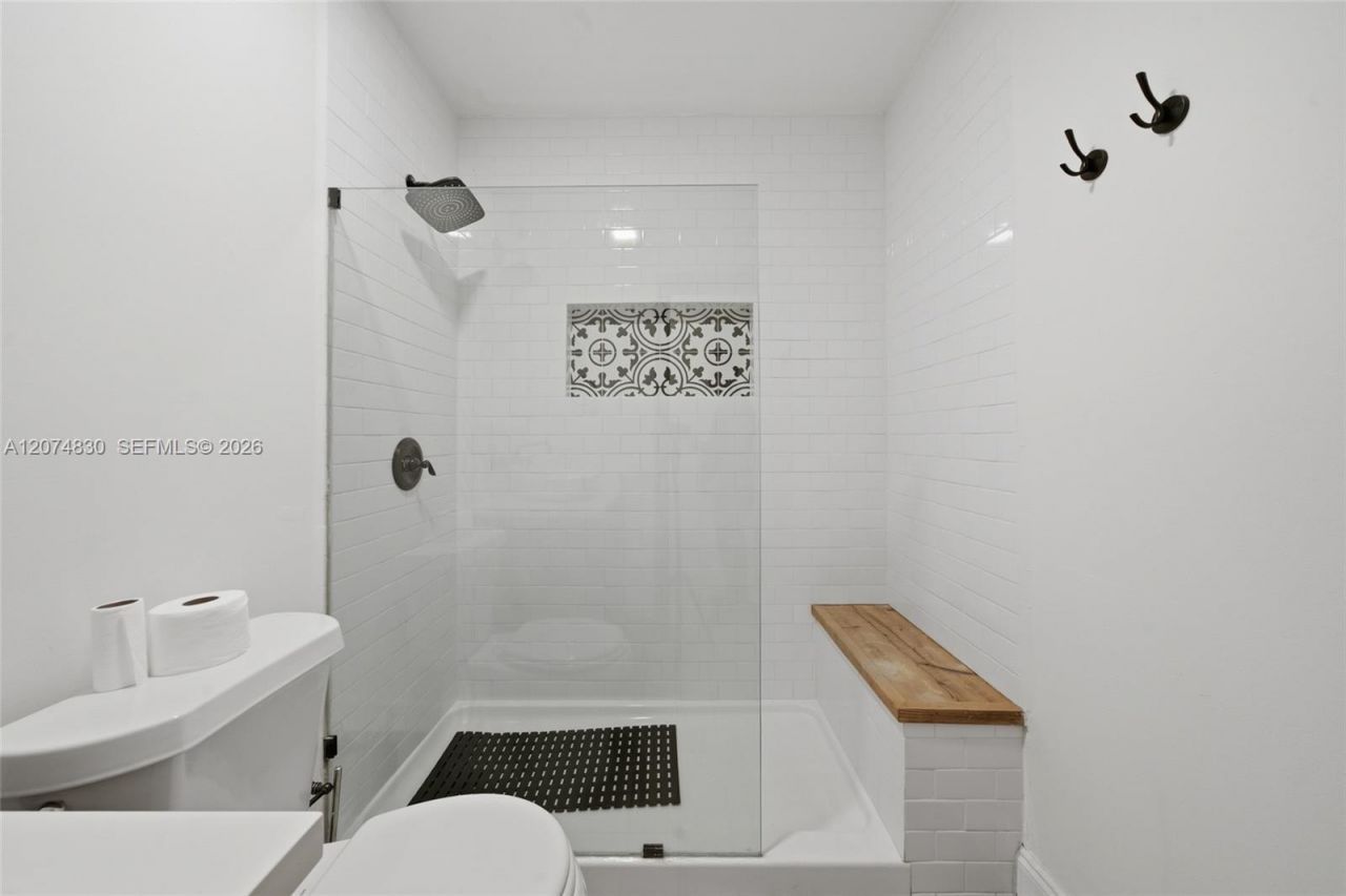 12025 NE 5th Ave , Unit 12025, Biscayne Park, FL 33161 Photo