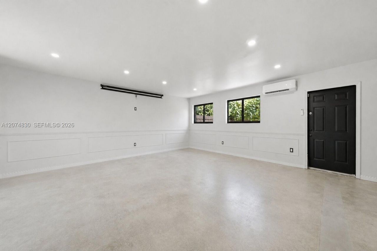 12025 NE 5th Ave , Unit 12025, Biscayne Park, FL 33161 Photo