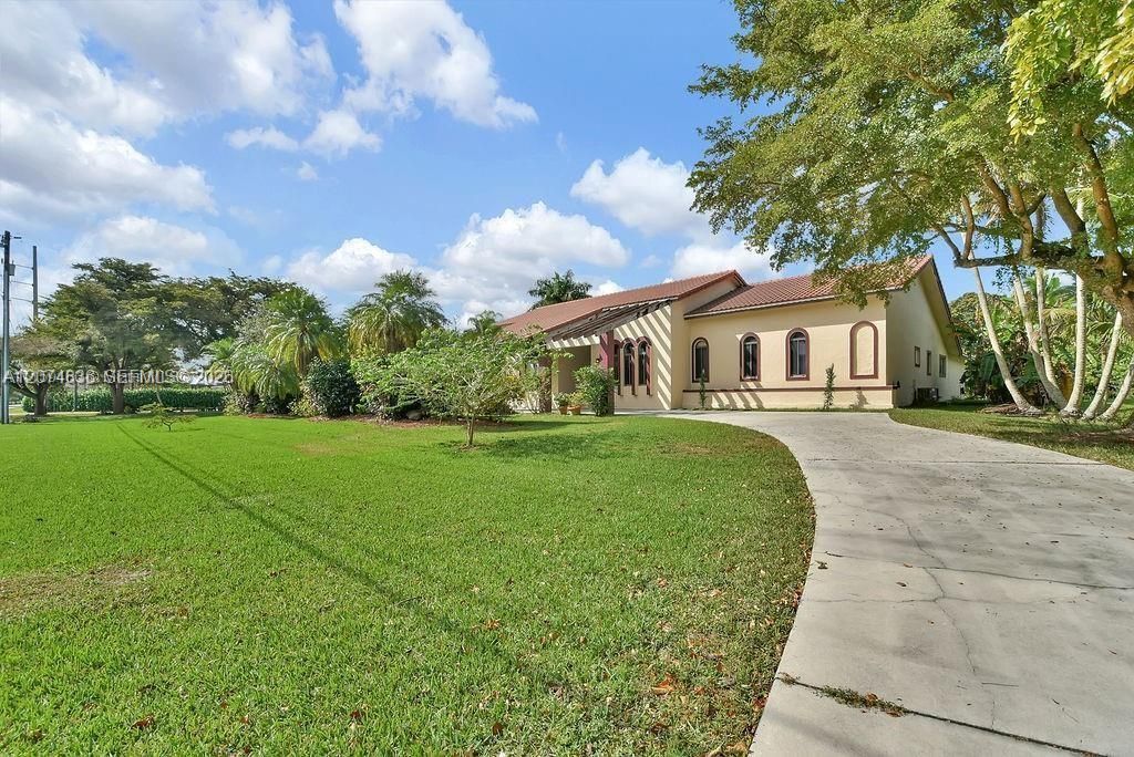 5425 SW 190th Ave , Southwest Ranches, FL 33332 Photo