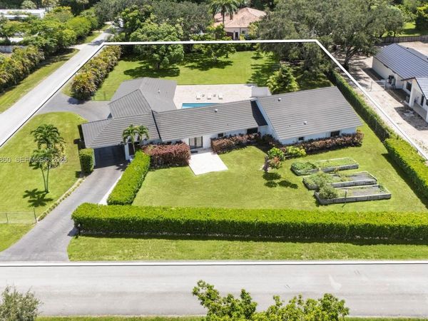 11601 SW 88th Ave , Miami, FL 33176
