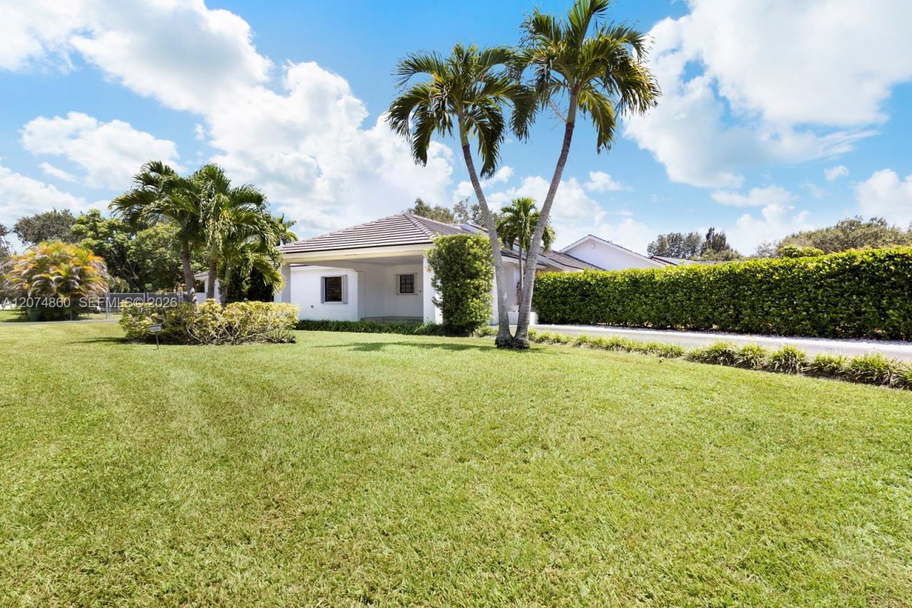 11601 SW 88th Ave , Miami, FL 33176 Photo