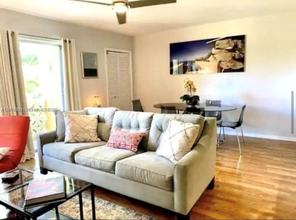 815 Middle River Dr , Unit 304, Fort Lauderdale, FL 33304 Photo