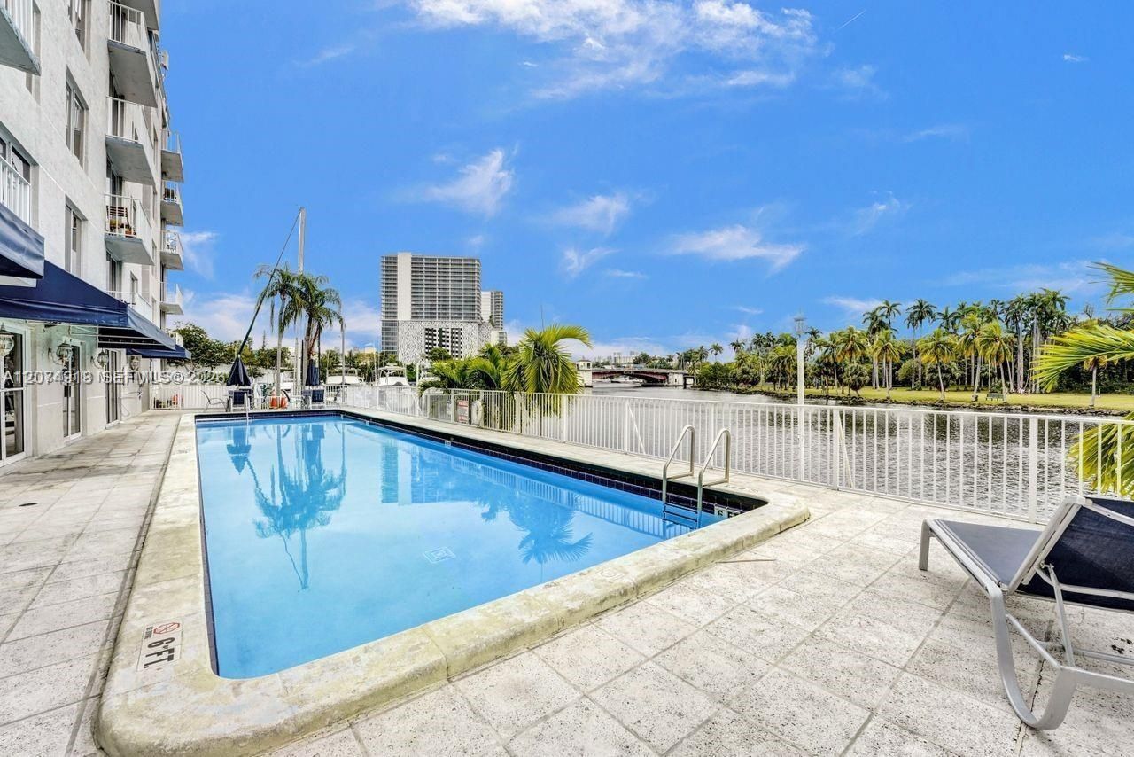 1720 NW N River Dr , Unit 210, Miami, FL 33125 Photo