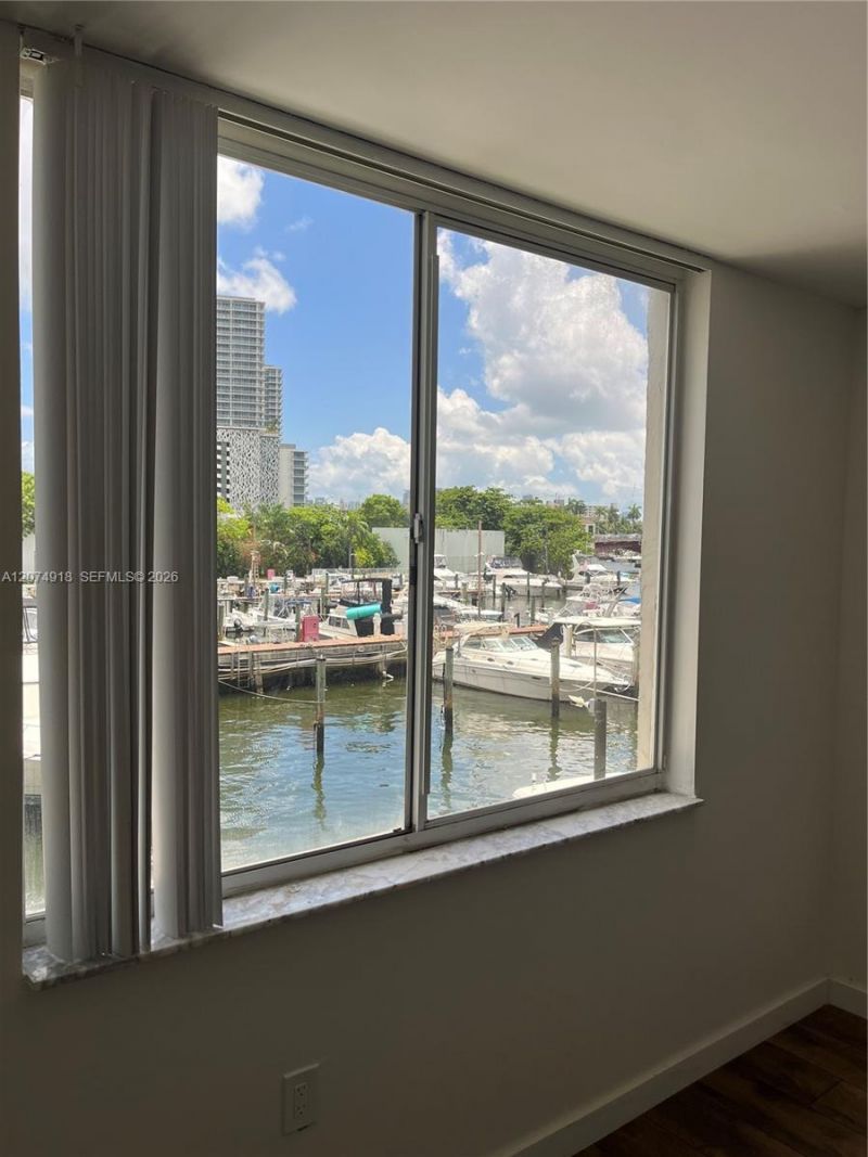 1720 NW N River Dr , Unit 210, Miami, FL 33125 Photo