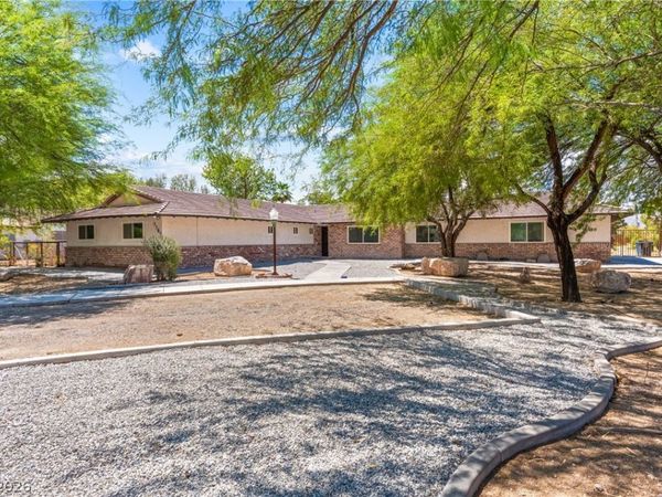 3385 Sisk Street , Las Vegas, NV 89108