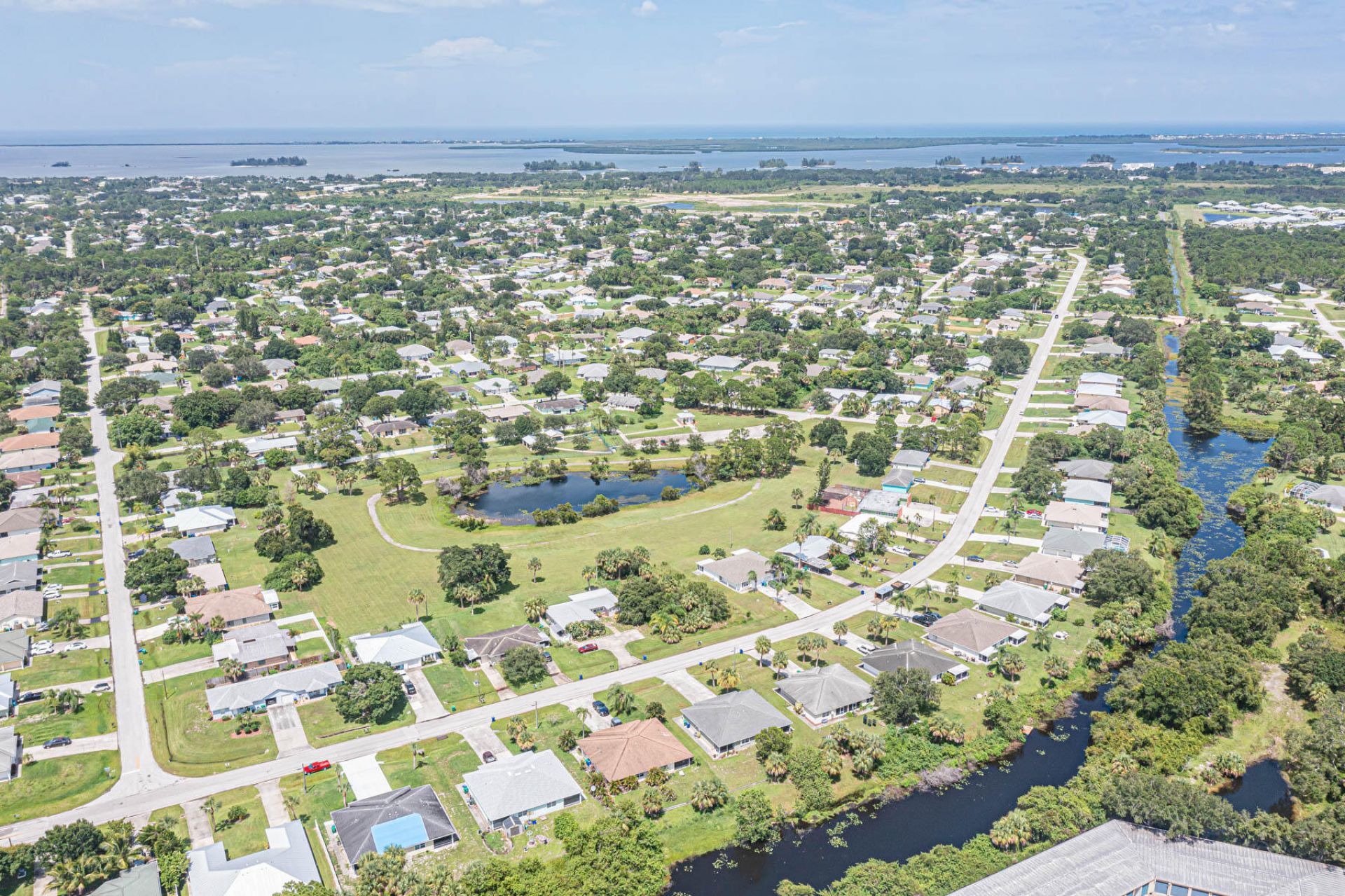 307 S Wimbrow Drive, Sebastian, FL 32958 Photo