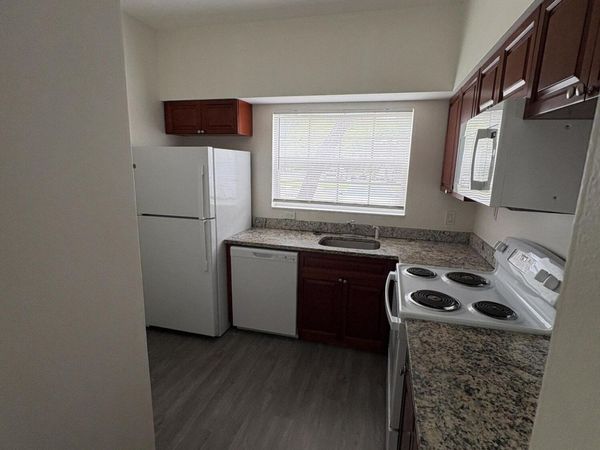 640 CYPRESS CLUB Way, Unit B12, Deerfield Beach, FL 33064