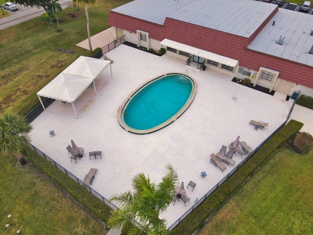 12026 Greenway Circle S, Unit 202, Royal Palm Beach, FL 33411 Photo