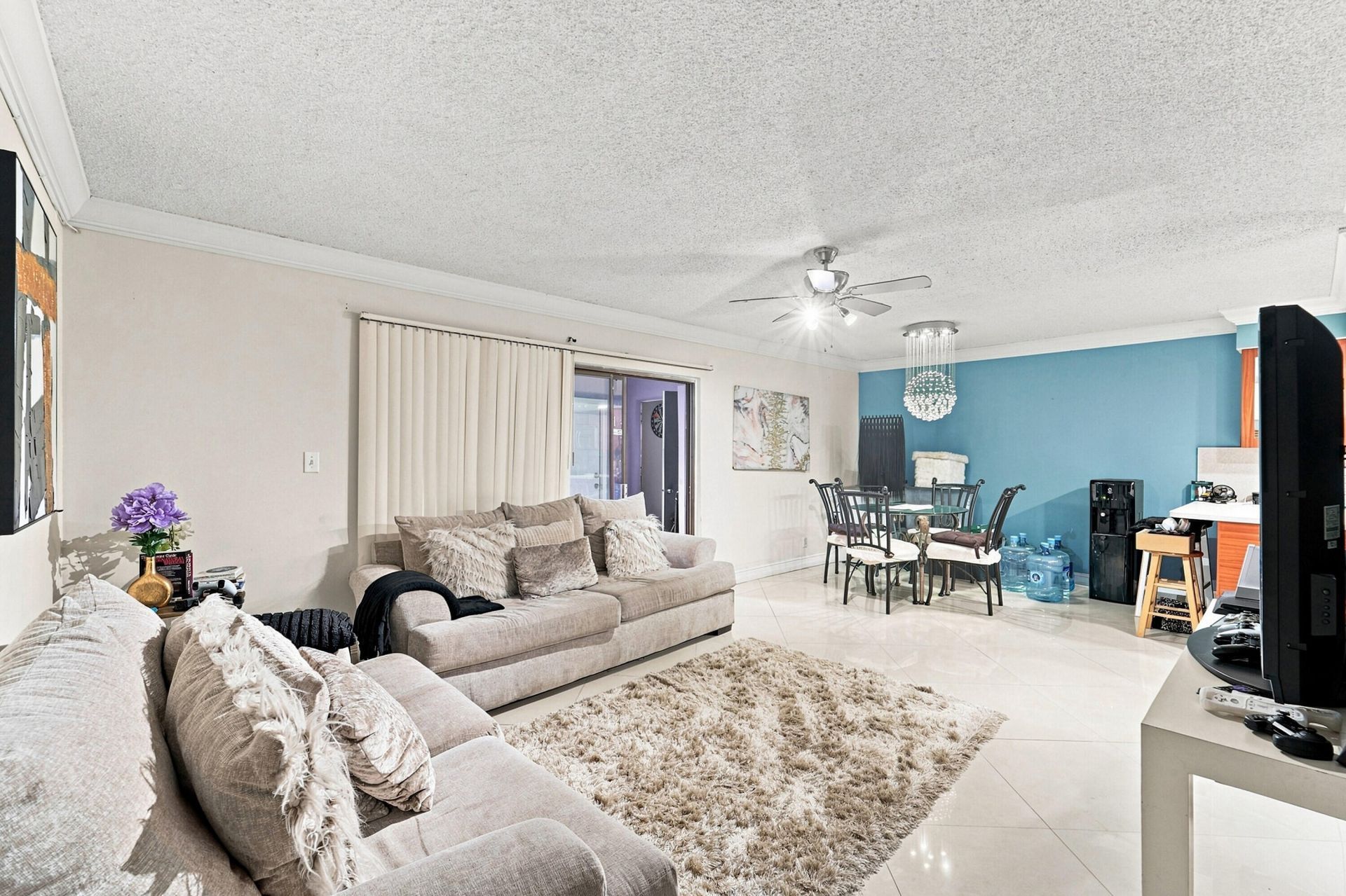 6 Spinning Wheel Lane, Tamarac, FL 33319 Photo