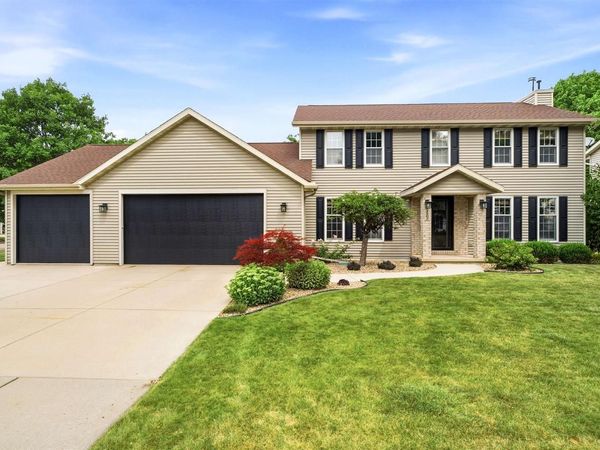1502 E CRANBERRY DRIVE, Appleton, WI 54915