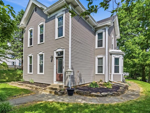 176 Lake Street , Delaware, OH 43015