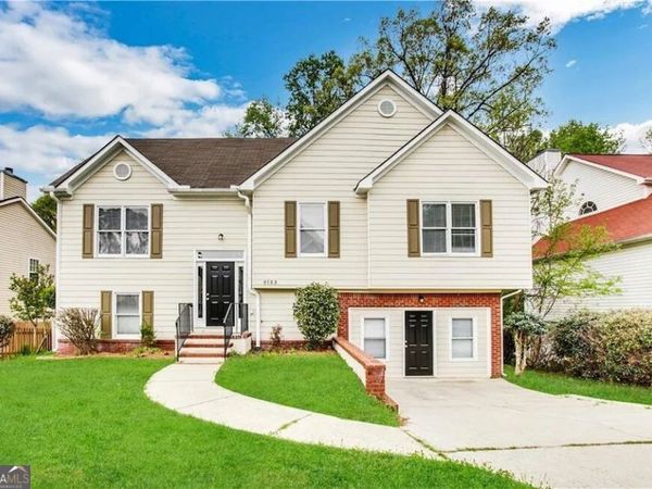 5753 Three Lakes Drive, Atlanta, GA 30349
