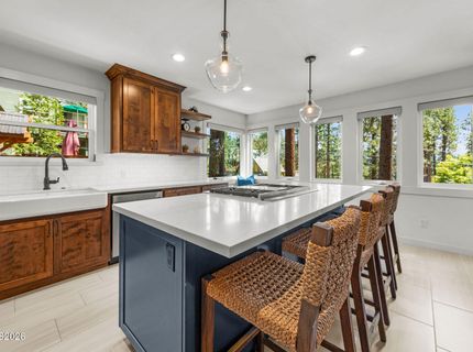 425 Lakeview Avenue, Zephyr Cove, NV 89448 Photo