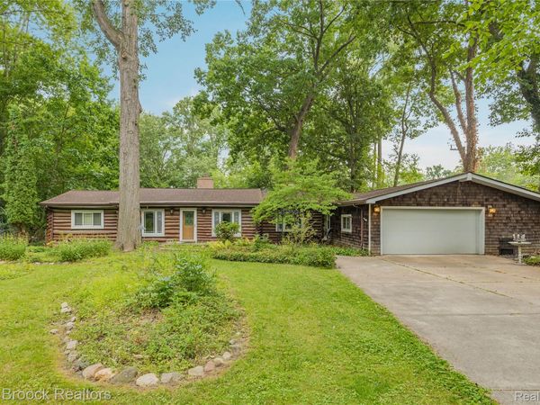 29799 Linden Street, Farmington Hills, Mi 48336