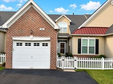 206 DORCHESTER DRIVE, SELLERSVILLE, PA 18960