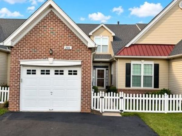 206 DORCHESTER DRIVE, SELLERSVILLE, PA 18960