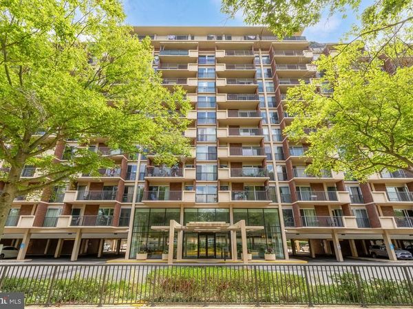 1300 ARMY NAVY DRIVE, Unit 503, ARLINGTON, VA 22202