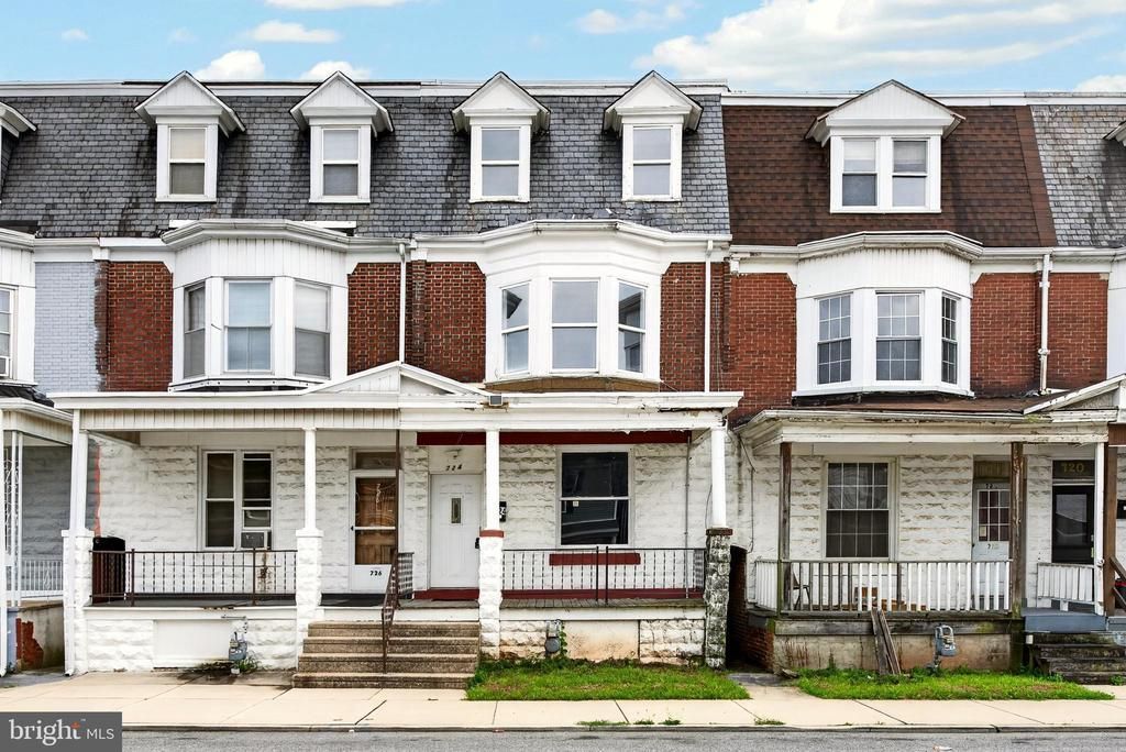 724 E Chestnut Street, York, PA 17403 Main Photo