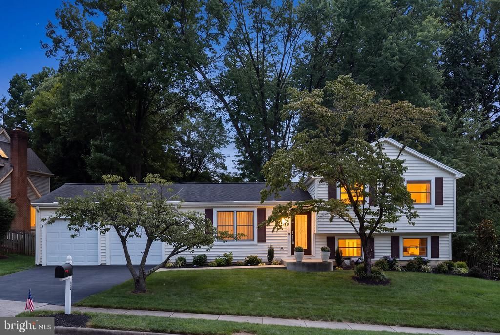 13742 Cabells Mill Drive, Centreville, VA 20120 Main Photo