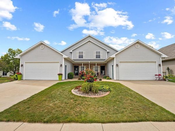 711 W PACKER AVENUE, Oshkosh, WI 54901