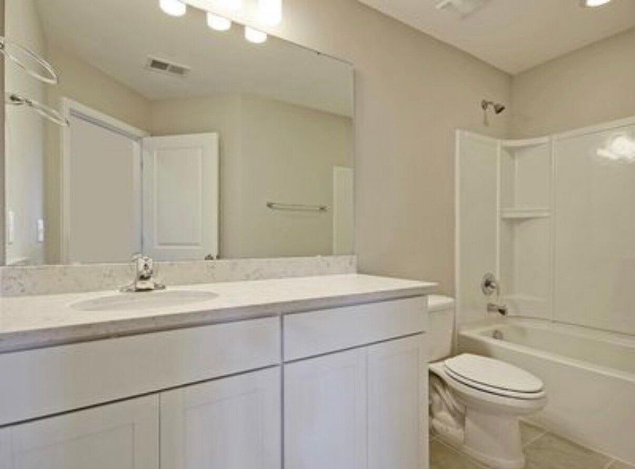 7822 Montview Road Photo 8