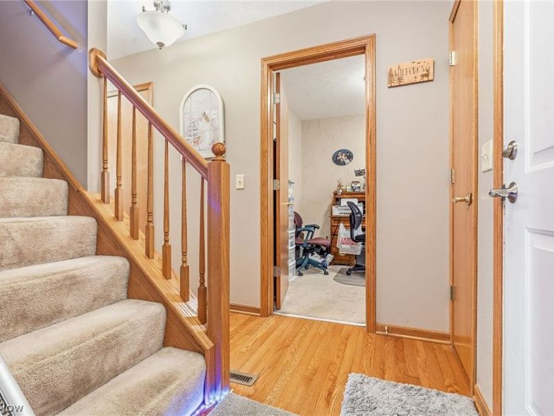 803 Collins Pond Drive, Ravenna, OH 44266 Photo 14