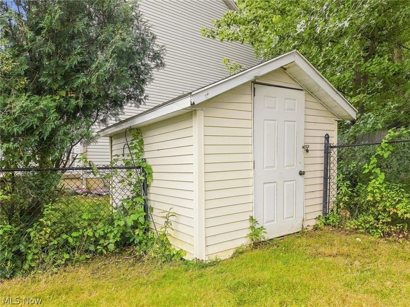 803 Collins Pond Drive, Ravenna, OH 44266 Photo 45