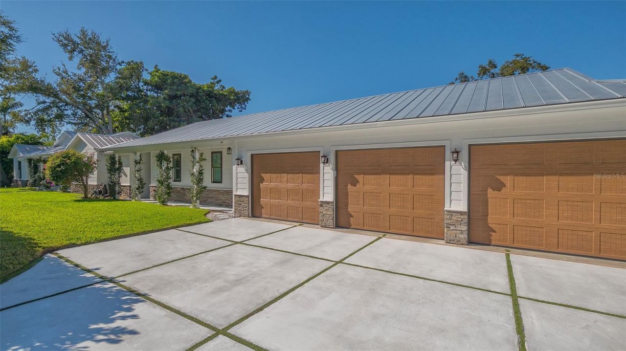 3606 Palonia Court, Sarasota, FL 34239 Photo