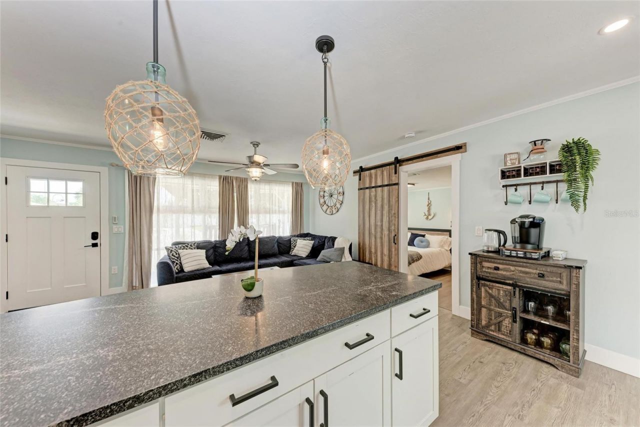 2304 Bahia Vista Street , Sarasota, FL 34239 Photo