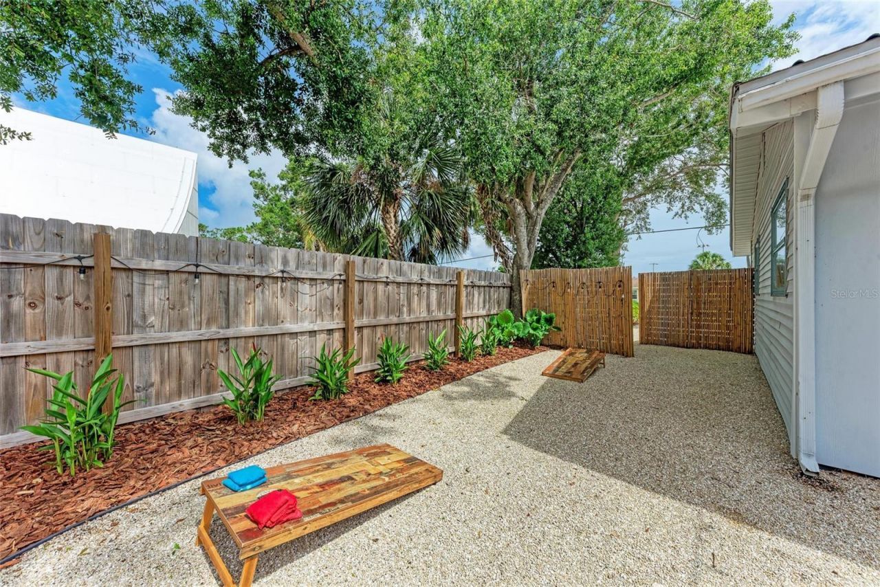 2304 Bahia Vista Street , Sarasota, FL 34239 Photo