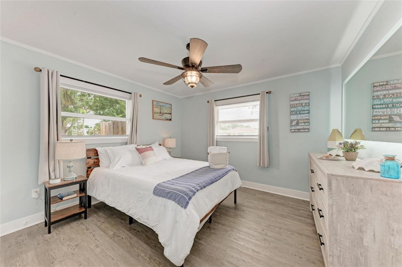 2304 Bahia Vista Street , Sarasota, FL 34239 Photo