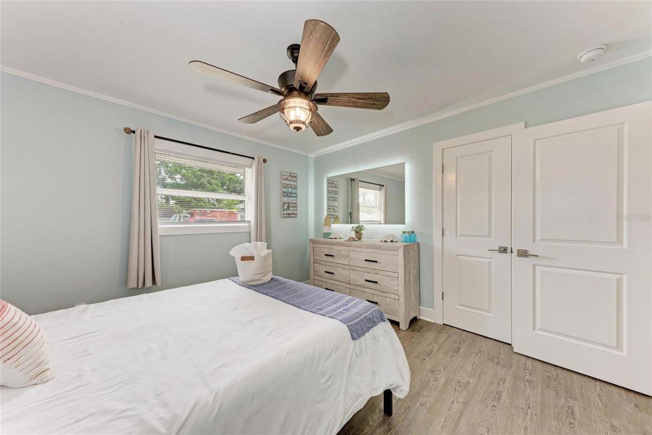 2304 Bahia Vista Street , Sarasota, FL 34239 Photo