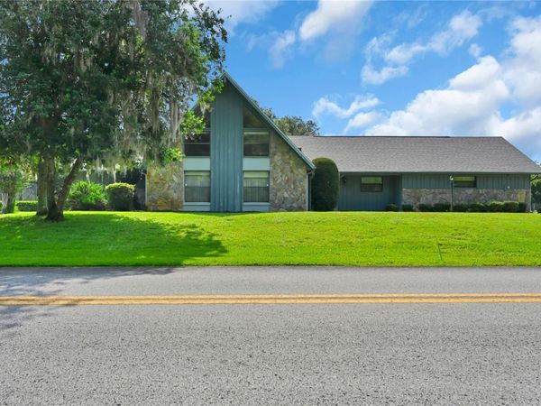 821 N GOLF COURSE DRIVE , CRYSTAL RIVER, FL 34429