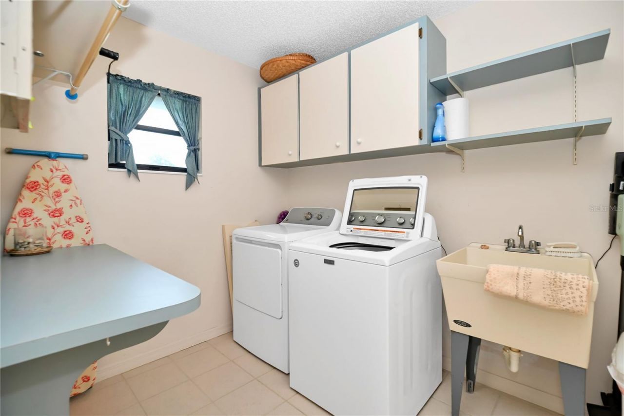 821 N Golf Course Drive , Crystal River, FL 34429 Photo