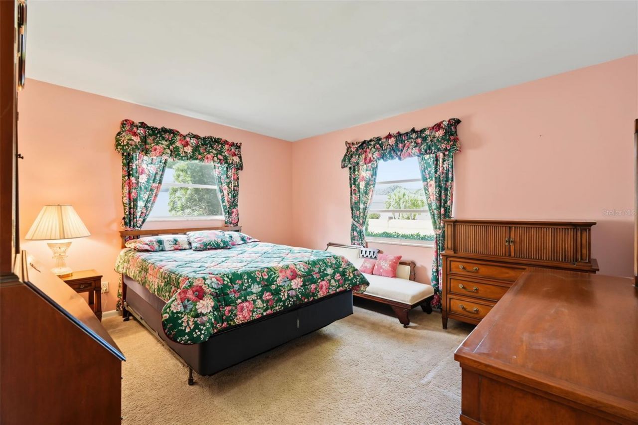 981 Stephen Foster Drive, Largo, FL 33771 Photo