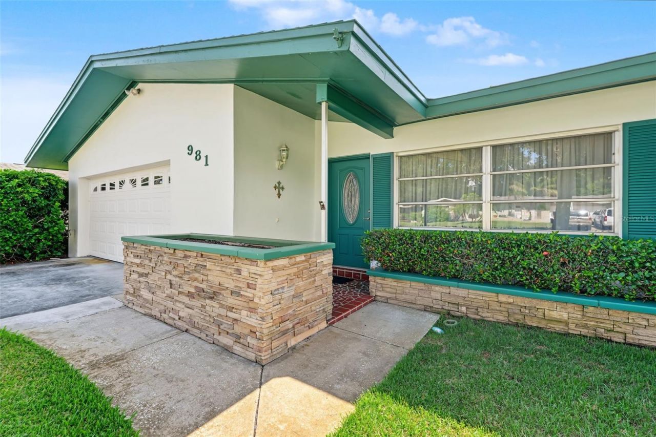 981 Stephen Foster Drive, Largo, FL 33771 Photo
