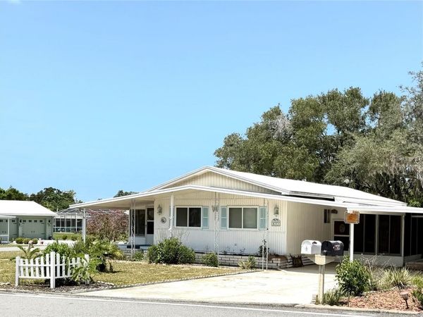 8253 HIGHPOINT BOULEVARD , BROOKSVILLE, FL 34613