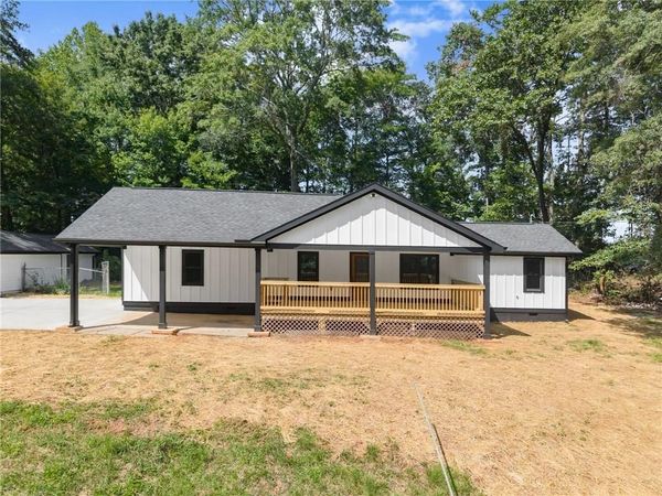 2443 Old Cornelia Highway, Gainesville, GA 30507