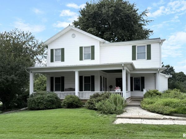 420 S KELLOGG Street, Kirkwood, IL 61447
