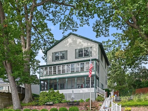 77 Park Avenue, South Haven, MI 49090