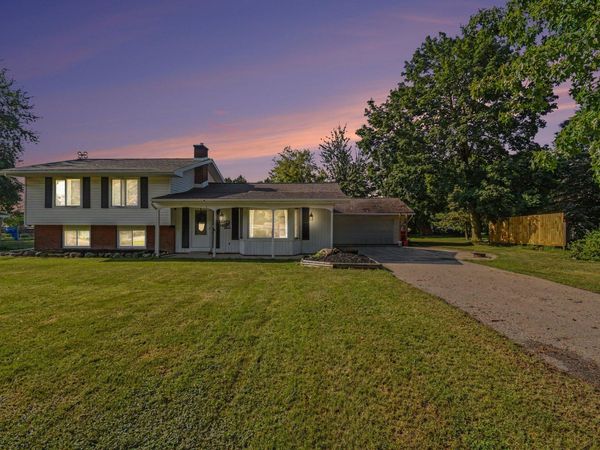 88 Henry Street, Coopersville, MI 49404
